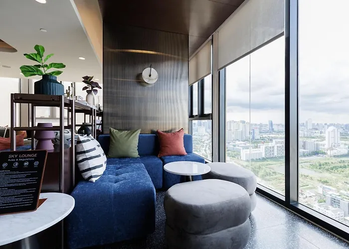Center-thong Lo-rca-high-rise One-bedroom Apartment Bangkok