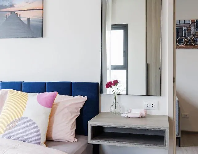 Center-thong Lo-rca-high-rise One-bedroom *