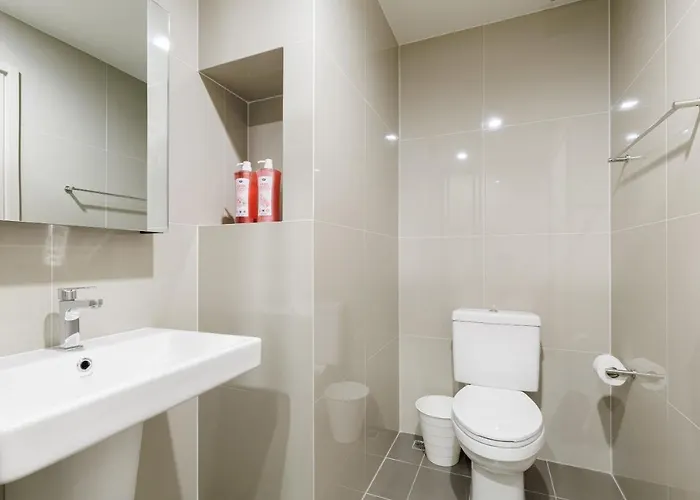Center-thong Lo-rca-high-rise One-bedroom Apartment *