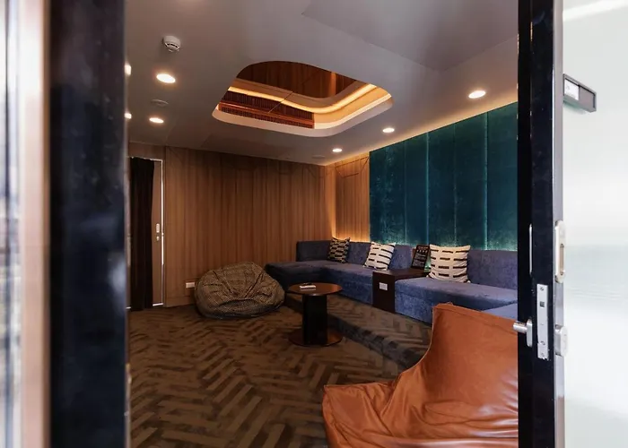 Center-thong Lo-rca-high-rise One-bedroom Apartment *