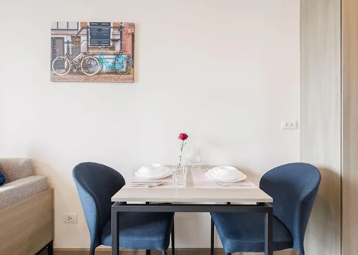 Center-thong Lo-rca-high-rise One-bedroom *
