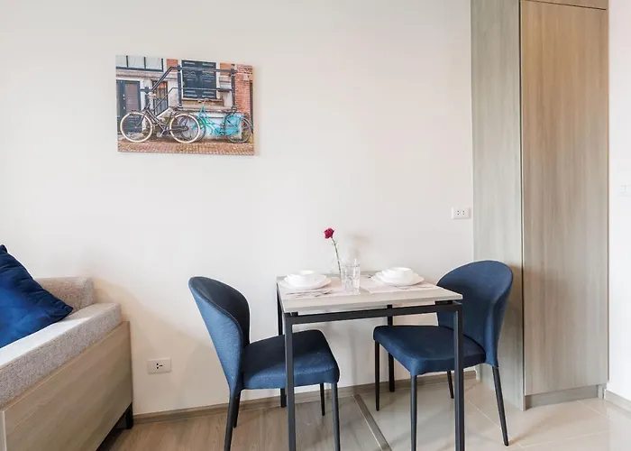 Center-thong Lo-rca-high-rise One-bedroom Bangkok
